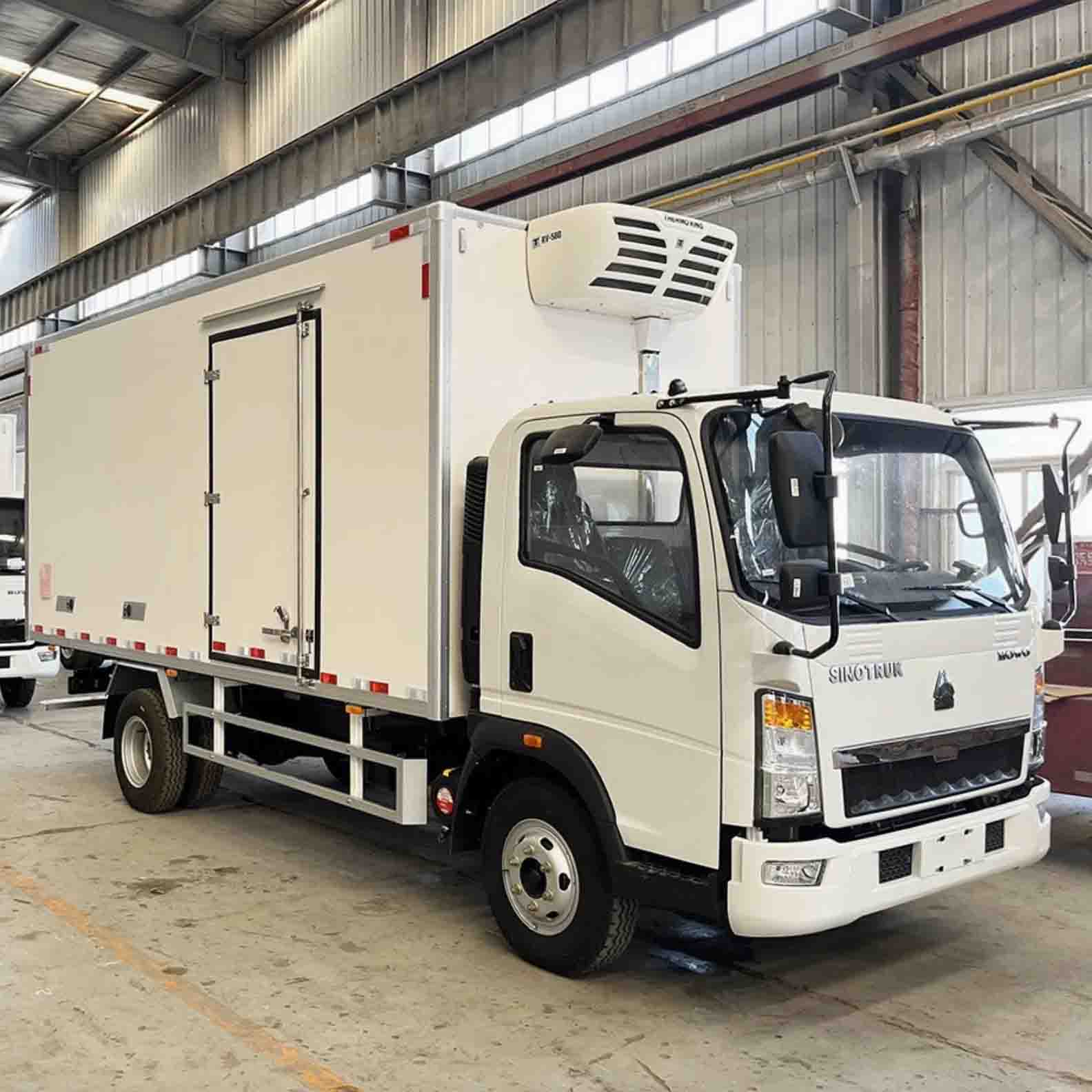 Condootrok केमोले 4x2 V भ्याक ट्रकलाई फ्रिज गर्यो